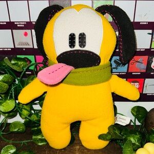 Disney Parks Pluto Pook-A-Looz Plush Toy